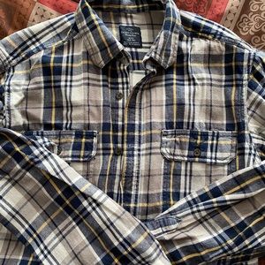 Mens faded glory flannel shirt.  Never worn, sz. S